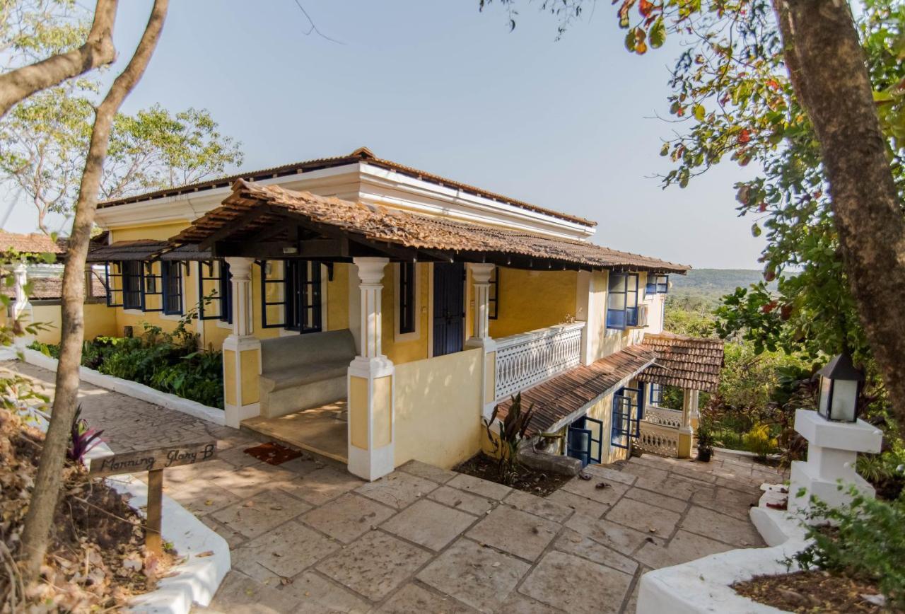 Wildflower Villas - All Villa Hotel, Family Run Candolim Buitenkant foto