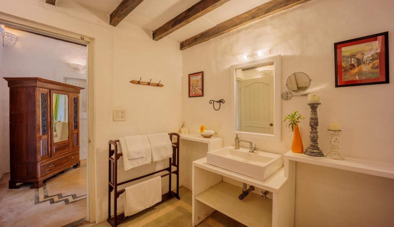 Wildflower Villas - All Villa Hotel, Family Run Candolim Buitenkant foto