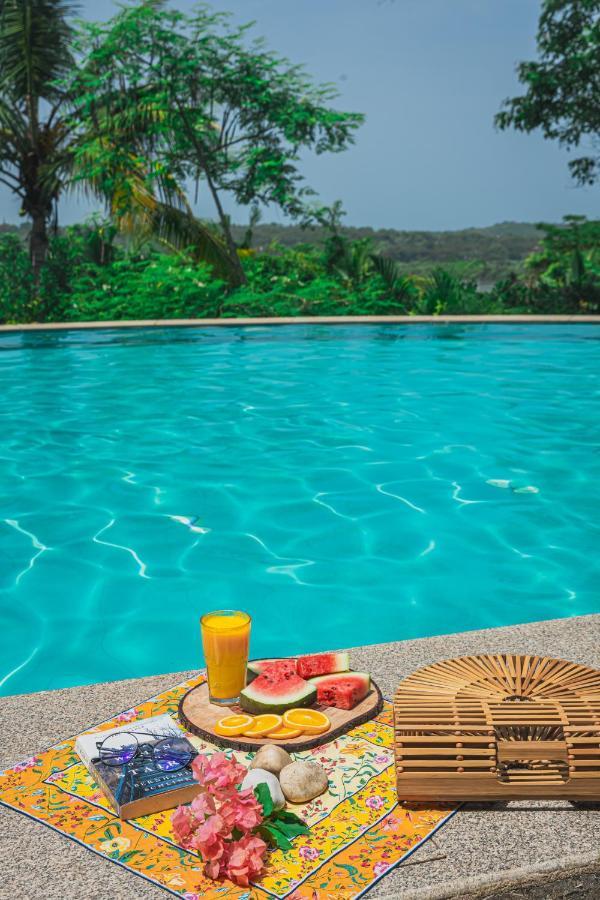 Wildflower Villas - All Villa Hotel, Family Run Candolim Buitenkant foto
