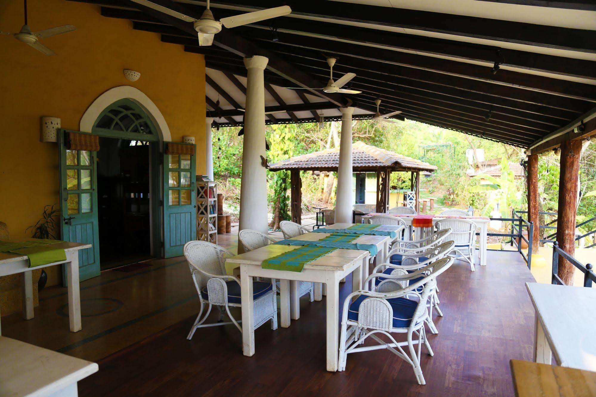 Wildflower Villas - All Villa Hotel, Family Run Candolim Buitenkant foto