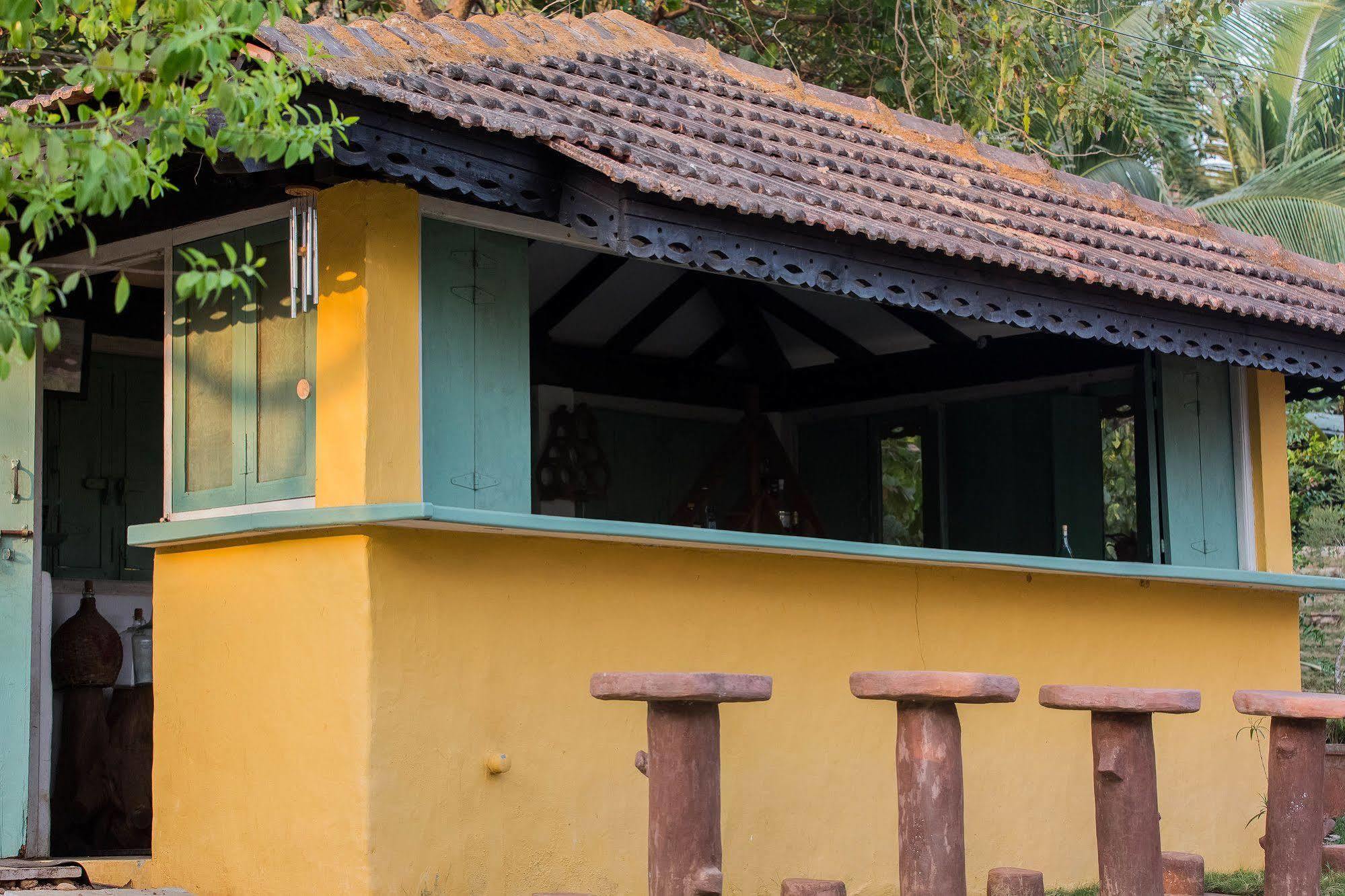 Wildflower Villas - All Villa Hotel, Family Run Candolim Buitenkant foto