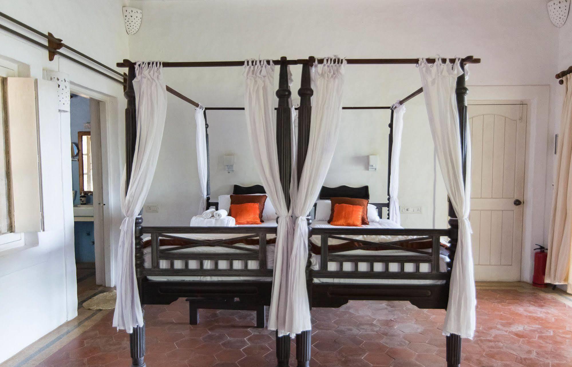 Wildflower Villas - All Villa Hotel, Family Run Candolim Buitenkant foto