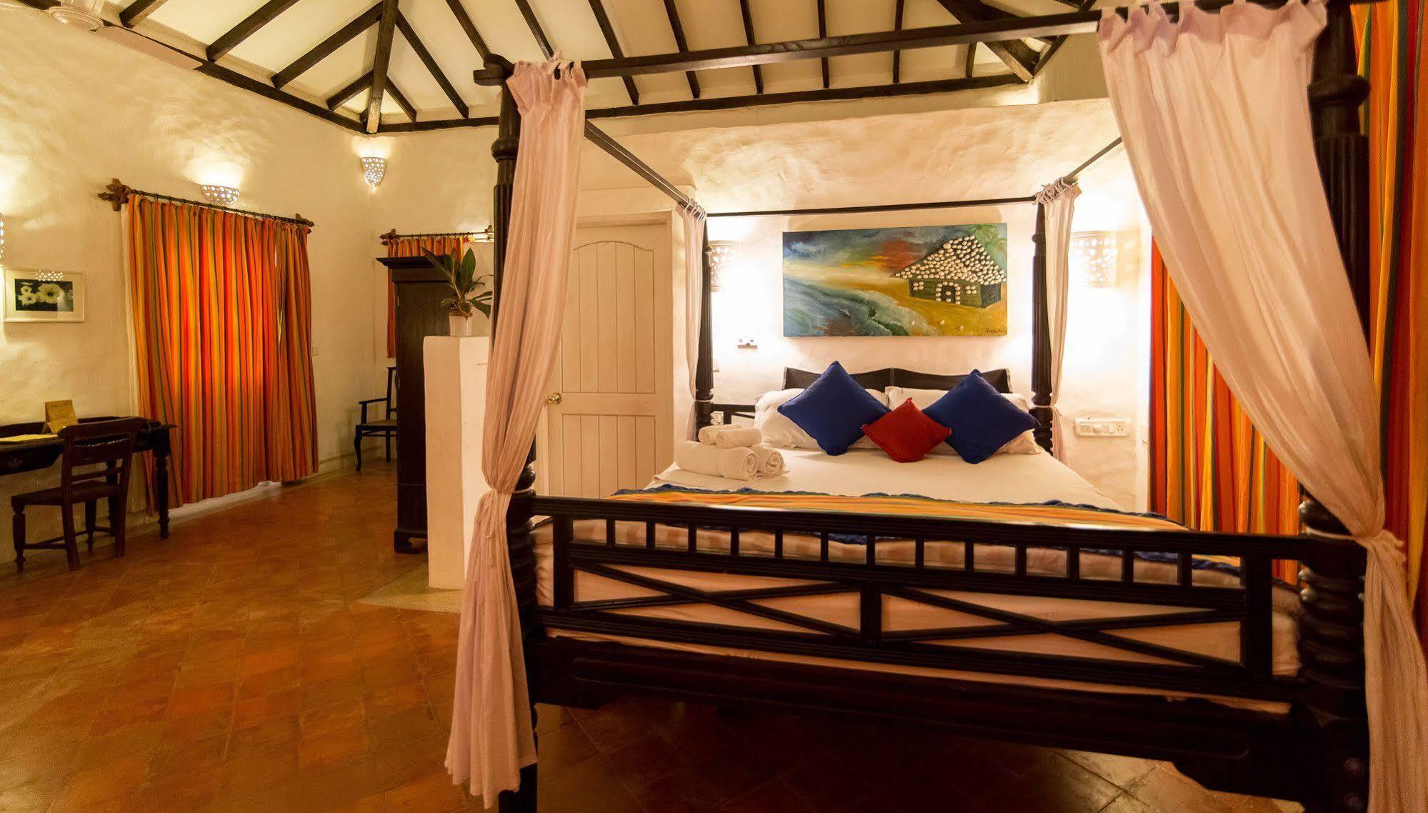 Wildflower Villas - All Villa Hotel, Family Run Candolim Buitenkant foto